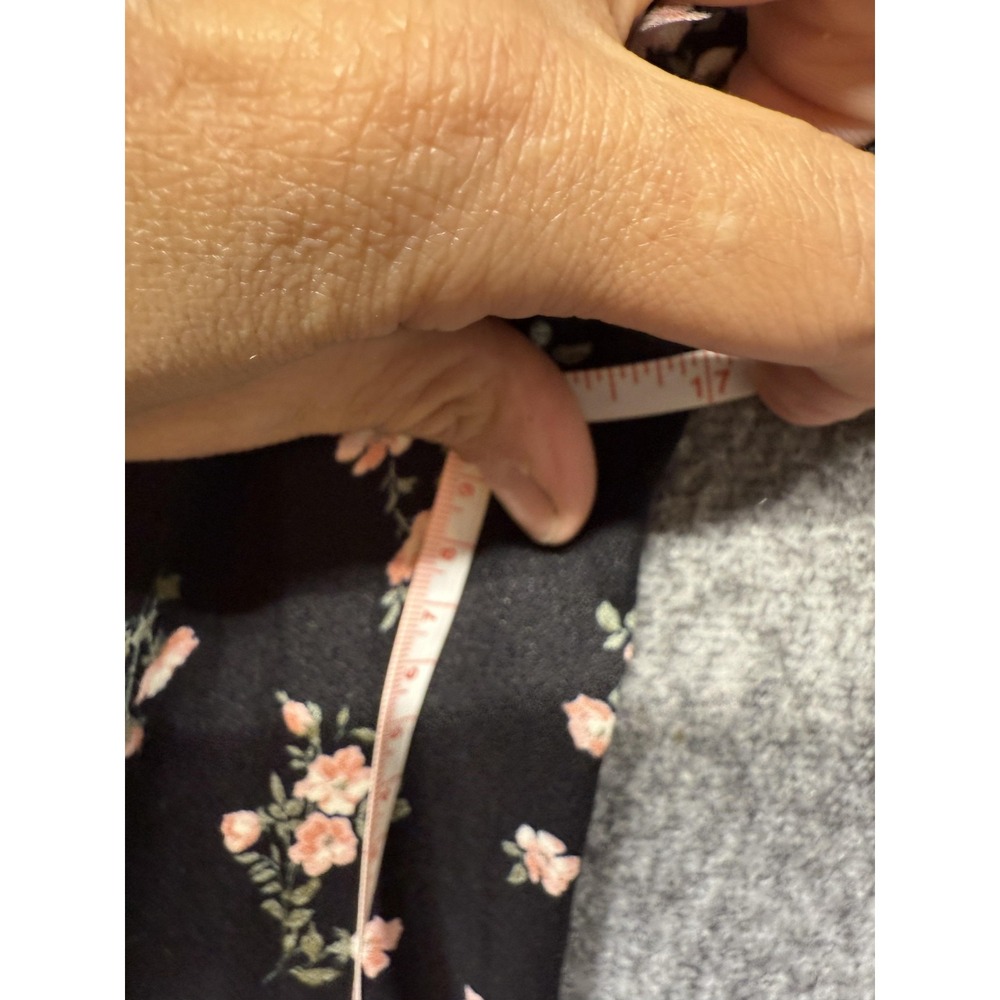 Reformation Dress Womens 4 Black Floral V-Neck Short Sleeve Button Front‎ Midi - Picture 11 of 15